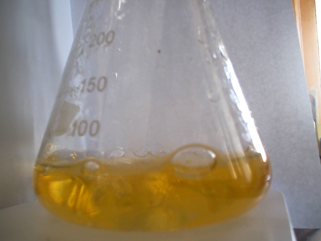 /flt/ai-titration/raw/commit/a1a039210463633acad5795df727cdc2f92f7cd9/Picture_Train/data/train/yellow/1710925313.jpg